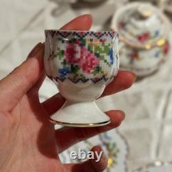 Vintage Royal Albert Petit Point Bone China Set of 5 46 Pc Mint