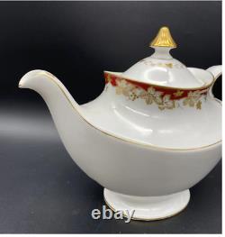 Vintage Royal Doulton China Set and Tea Set, Winthrop Pattern, 32 pieces