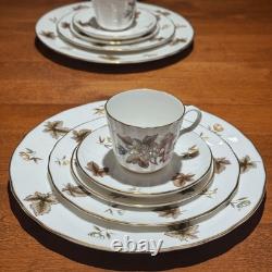 Vintage Royal Worcester Dorchester Scalloped 30pc 6 Place Bone China Set Floral