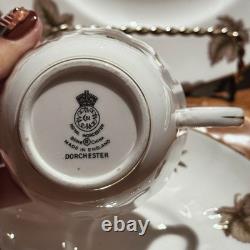 Vintage Royal Worcester Dorchester Scalloped 30pc 6 Place Bone China Set Floral