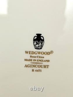 Vintage Wedgwood Agincourt Green 11 Dinner Plate R4471 Bone China England Set 2