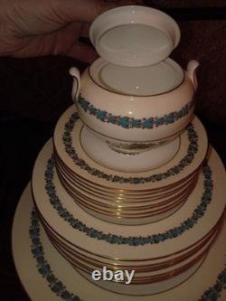 Vintage Wedgwood Appledore China 44 Pc Lot Platter Bowls Cups Plates England