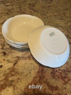 Vintage Wedgwood Osier White Lattice Creamware 18-Piece Set Made In England Rare