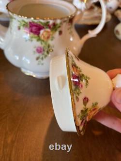 Vtg 1962 Royal Albert Old Country Roses Bone China England
