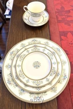 Vtg 1970-83 MINTON Fine Bone China HENLEY 5 Piece Place Setting England, EUC