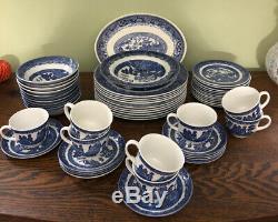 Vtg JOHNSON BROTHERS china BLUE WILLOW England 67 pc SET SERVICE for 11 + EUC