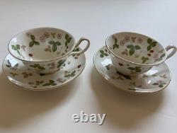 WEDGWOOD 12-Piece WILD STRAWBERRY Bone China Tea Coffee Plates Set