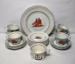 WEDGWOOD China England FLYING CLOUD 31-piece SET SERVICE for 8 c/s dinner bread