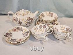 WEDGWOOD Lichfield Bone China 21 Piece Tea Set, Crafted in England, VERY NICE