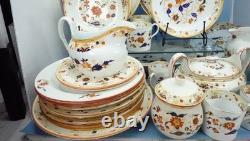 Wedgewood! 9th Century Japan Creamware Imari China 38 pieces