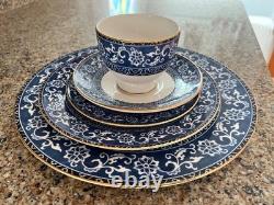 Wedgewood Bokhara Bone China, 5-piece Place Settings, Excellent Condition