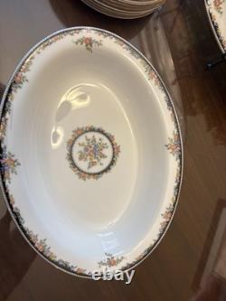 Wedgewood Bone China, England Set 11pcs Pattern Osborne