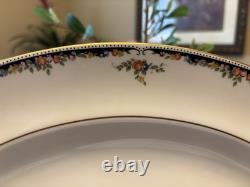 Wedgewood Bone China, England Set 11pcs Pattern Osborne