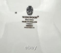 Wedgewood China Oberon (1 5 Piece Setting) Never Used