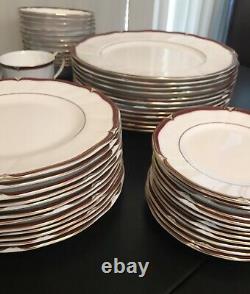 Wedgewood Empress ruby England Bone China 72 Pc Set. Service For 12. Excellent