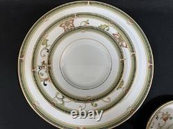Wedgewood OBERON Bone China(1)5 piece place settingMade In EnglandPerfect