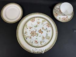 Wedgewood OBERON Bone China(1)5 piece place settingMade In EnglandPerfect
