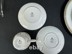 Wedgewood OBERON Bone China(1)5 piece place settingMade In EnglandPerfect