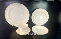 Wedgewood Queens Shape-6 Piece Place Settings-Service For 4, Mint, Cream, Vtg