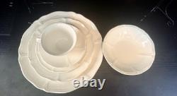 Wedgewood Queens Shape-6 Piece Place Settings-Service For 4, Mint, Cream, Vtg