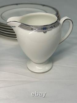 Wedgwood Amherst 24 Pieces Bone China England Discontinued
