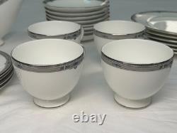 Wedgwood Amherst 24 Pieces Bone China England Discontinued