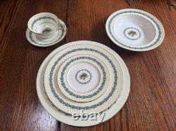 Wedgwood Appledore Fine Bone China Full 5-Piece Place Setting Made England