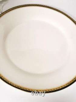 Wedgwood Bone China Chester Pattern Dinner Plates Green & Gold England Set of 4