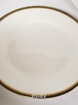 Wedgwood Bone China Chester Pattern Dinner Plates Green & Gold England Set of 4