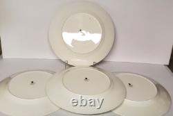 Wedgwood Bone China Chester Pattern Dinner Plates Green & Gold England Set of 4