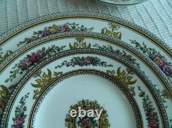 Wedgwood Bone China Columbia #W595 Dinnerware Set for (8)