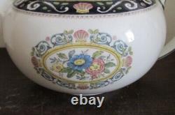 Wedgwood Bone China England Runnymede Blue Tea Set Teapot Creamer Sugar Bowl