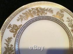 Wedgwood Bone China Gold Columbia Made in England (12) 5-Piece Place Settings
