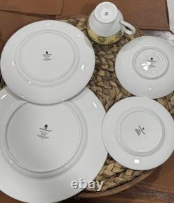 Wedgwood Bone China India Pattern 5pc Place Settings. Service For 6 Retired