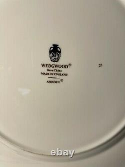 Wedgwood Bone China Made in England Amherst set of 6 Dinner plate 10 3/8 platin