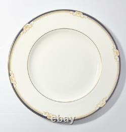 Wedgwood Cavendish Set of 8 Bone China Salad Plates 8 1/8