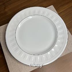 Wedgwood Colosseum Platinum Set of 5 Dinner Plates 10 3/4 Bone China England