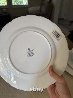Wedgwood Countryware Bone China White Dinner Set of 4, Made in England Wedgwood Countryware Bone China White Dinner Set of 4, Made in England