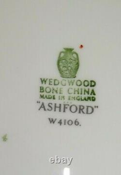 Wedgwood England Ashford Set of 6 Dinner Plates 10 7/8 Bone China