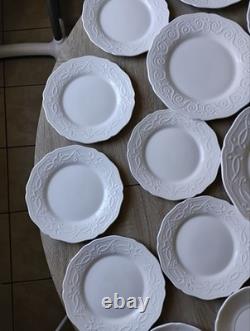 Wedgwood England Dinnerware Set Service for 6 24 Pieces White Plates