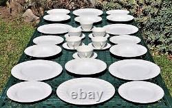 Wedgwood FESTIVITY complete dinner set 30 piece for 6 people Made in England