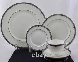 Wedgwood Fine Bone China Amherst (platinum Trim) 5 Piece Place Setting Mint