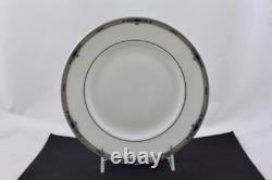 Wedgwood Fine Bone China Amherst (platinum Trim) 5 Piece Place Setting Mint