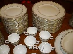 Wedgwood Fine Bone China Colchester England 140 Piece Set Service For 24+ MINT