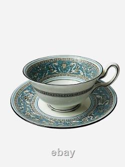 Wedgwood Florentine Turquoise 7 Piece Place Setting Bone China England Vintage