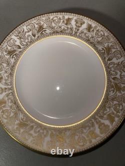 Wedgwood Gold Florentine 8 Salad Plates Bone China England Set of 4