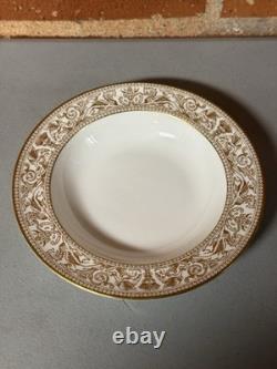 Wedgwood Gold Florentine 8 Soup Bowls Bone China England Set of 4