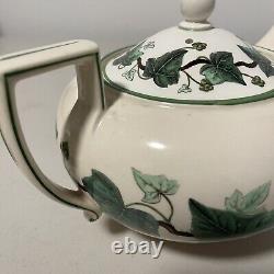 Wedgwood Napoleon Ivy Vintage Tea Set With Pot, Cups & Saucers Made In England