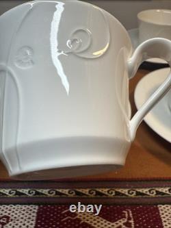 Wedgwood Nature Teacup And Saucer Set Of 16 PCs Bone China 1759 England