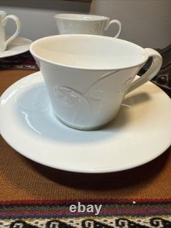 Wedgwood Nature Teacup And Saucer Set Of 16 PCs Bone China 1759 England